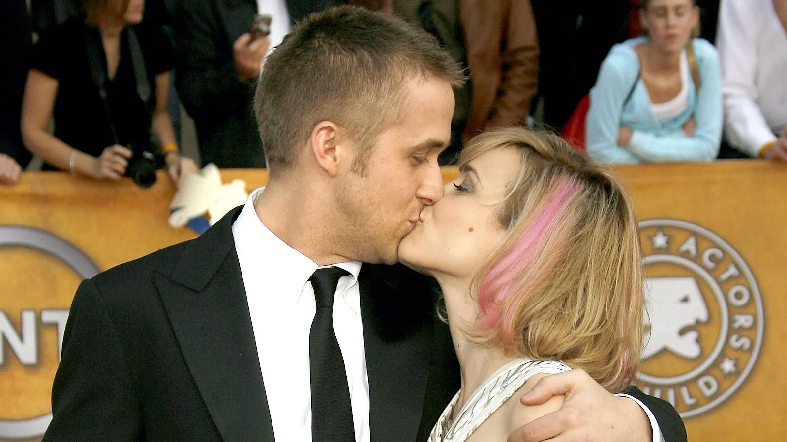 The Notebook celebrates its 20th anniversary! Rachel McAdams is still the 'queen of romantic films', but refuses to be silly and sweet!