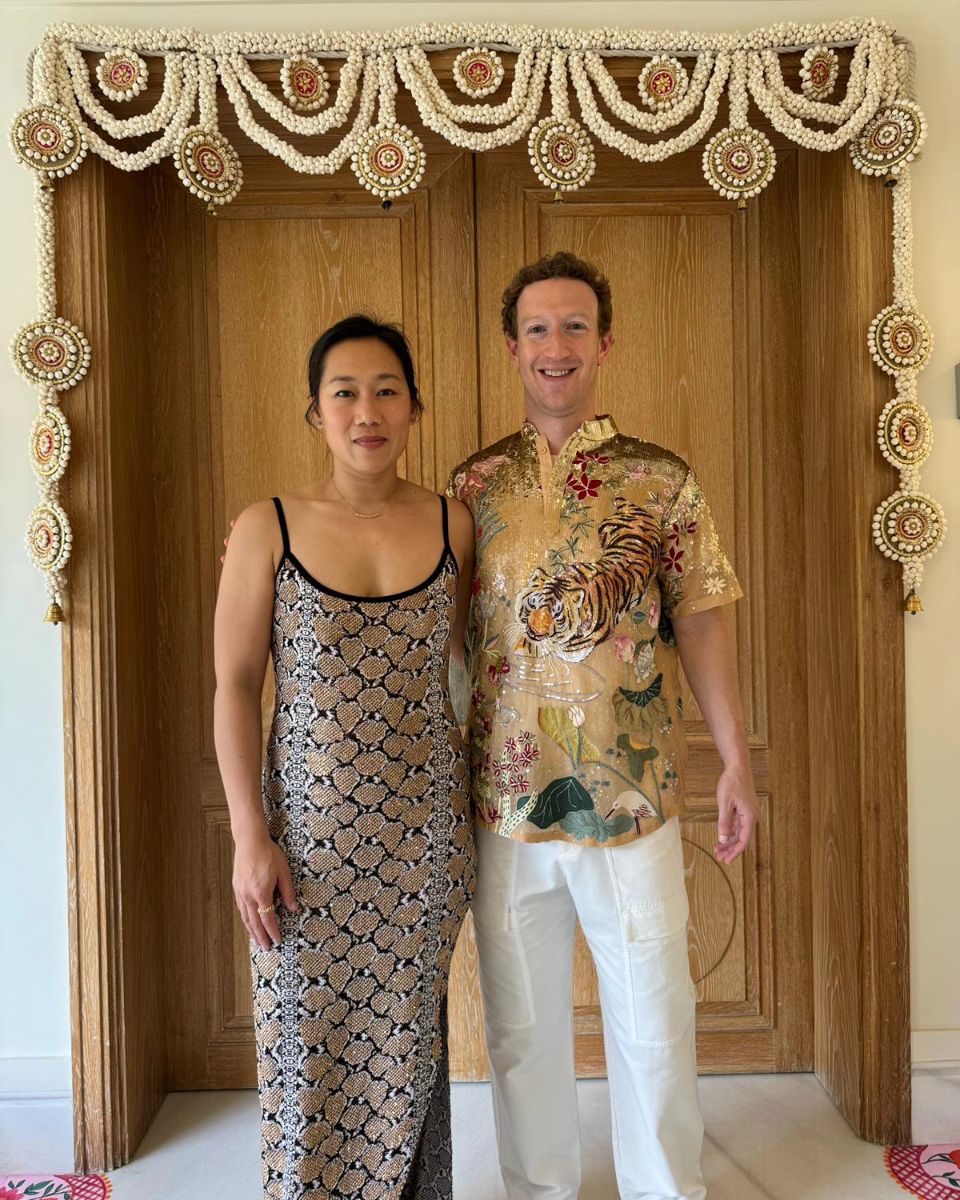 From Grey T to Flower Shirt! Mark Zuckerberg's Fashion Transformation Path