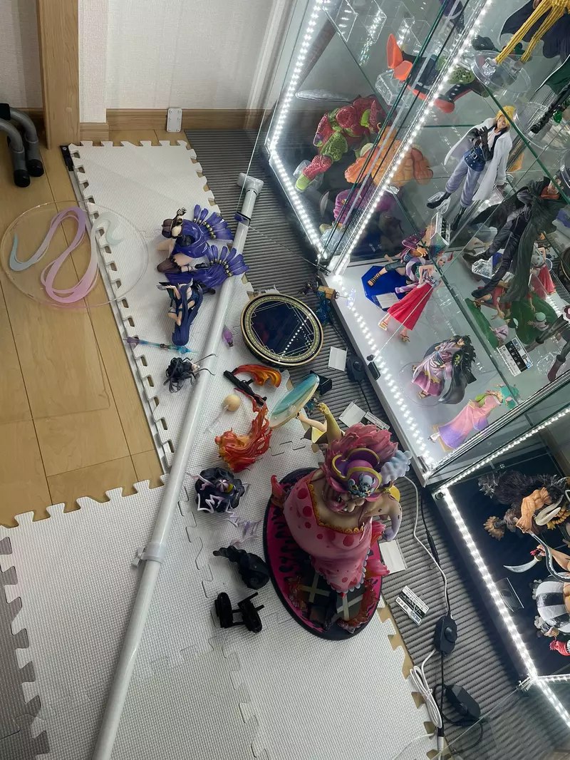 Japanese anime fans' doll collections destroyed, triggering a family war! Husband's fault vs. wife's reckless smashing, who has the bigger problem?